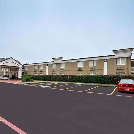 Motel Super 8 By Wyndham Grand Prairie North Exterior foto