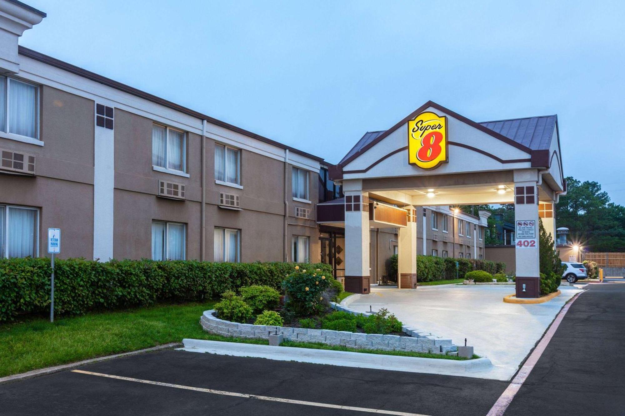 Motel Super 8 By Wyndham Grand Prairie North Exterior foto